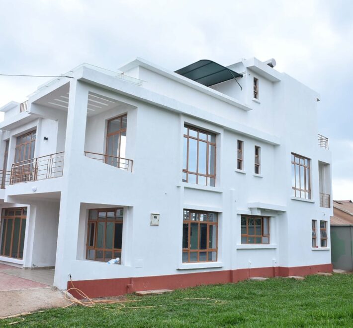 5 Bedroom Massionatte , Kenyatta Road