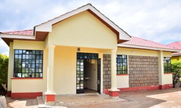 3 Bedroom House with Guest House , Kenyatta Road